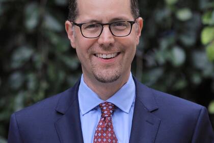 El concejal Mark Levine