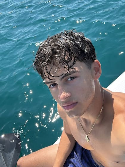 El concursante sufrió la amputación parcial de una pierna (Captura: Instagram @stavrosflo)