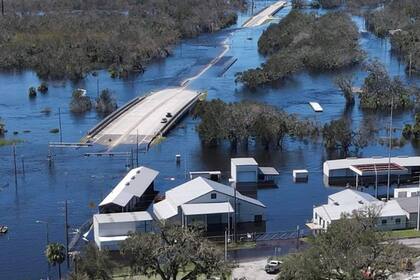 El condado de DeSoto se inundó de forma severa tras el paso de Ian