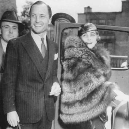 El conde danés Court von Hauwitz-Reventlow fue el segundo esposo de Barbara Hutton y el padre de su único hijo, Lance