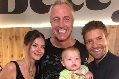 Miko con La China Suárez y Pablo Alborán