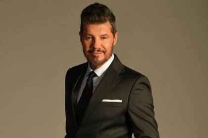 El conductor de ShowMatch emitió una serie de tuits muy duros contra dirigentes de la Superliga y también chicaneó al gobierno nacional