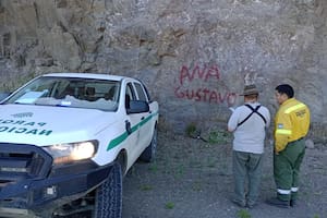 Qué dijo el camionero filmado cuando pintaba una montaña en el Nahuel Huapi