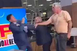 Un conductor y un abogado se agarraron a trompadas cuando el programa se fue al corte