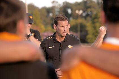 El conductor inicia la segunda temporada al frente de Jaguares con la misión de repetir el éxito de 2019, pero sin resentir a los Pumas; “No tengo una bajada de línea..., por ahí la tendré más adelante”