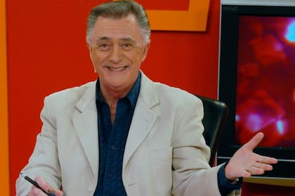 Lucho Avilés encontró en el rubro de espectáculos el gancho perfecto para seducir masivamente al público