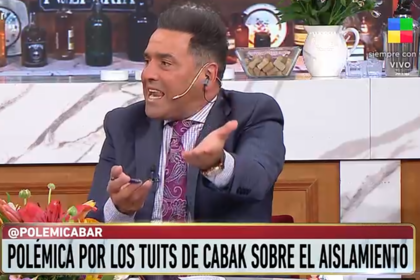 El conductor se mostró en contra de las quejas de Horacio Cabak referidas a "pedir permiso para circular"