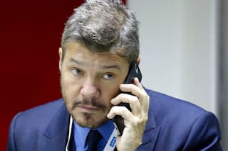 La política busca desentrañar si el coqueteo de Tinelli es broma o una apuesta