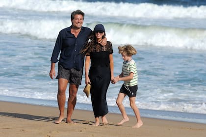 El conductor y su mujer, Carolina Prat se preparan para celebrar su 25° aniversario de casados.