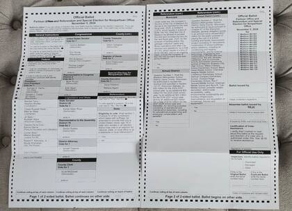El congresista difundió la foto de las boletas