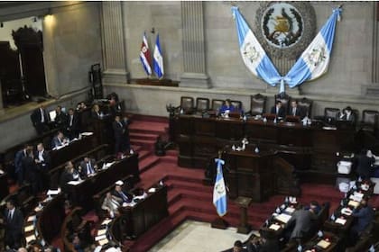 El Congreso de Guatemala tuvo que ajustar la Ley del Deporte del país para que no interfiriera con los estatutos que pide la FIFA