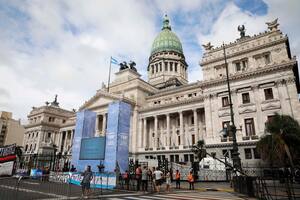 La renovación de diputados y senadores en la Argentina
