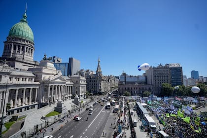 El Congreso y sus accesos marcan el mapa de cortes de este domingo