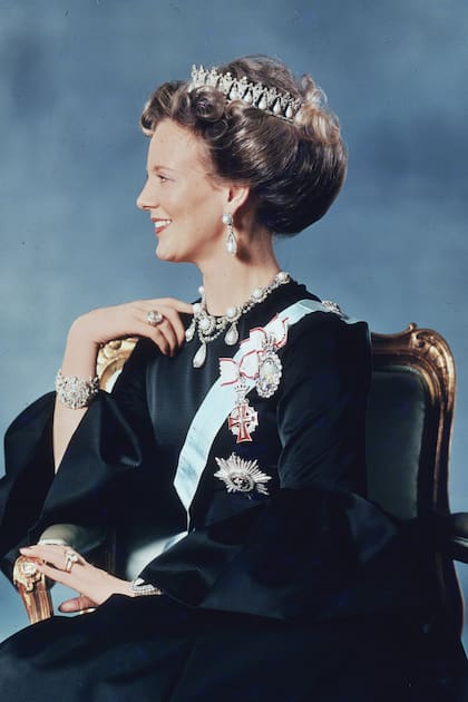 El conjunto de perlas y diamantes que lució desde su primer retrato oficial fue uno de los favoritos de la reina Margarita.