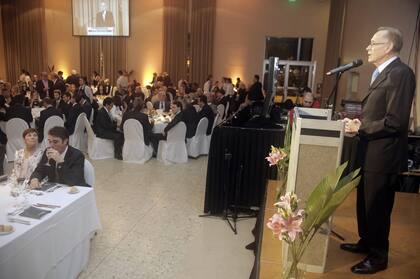 El Consejo Argentino para las Relaciones Internacionales (CARI) cumplió 40 años y lo celebró en La Rural con una cena a la que asistieron cientos de invitados