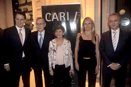 El Consejo Argentino para las Relaciones Internacionales (CARI) cumplió 40 años y lo celebró en La Rural con una cena a la que asistieron cientos de invitados