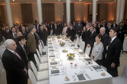 El Consejo Argentino para las Relaciones Internacionales (CARI) cumplió 40 años y lo celebró en La Rural con una cena a la que asistieron cientos de invitados