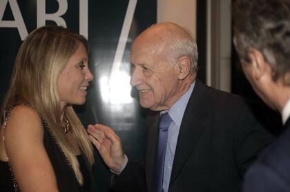 El Consejo Argentino para las Relaciones Internacionales (CARI) cumplió 40 años y lo celebró en La Rural con una cena a la que asistieron cientos de invitados