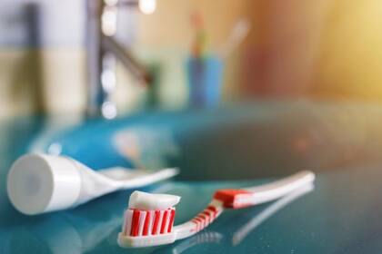 El consejo de la higienista dental es tomar agua enseguida después de la ingesta y así neutralizar sus efectos