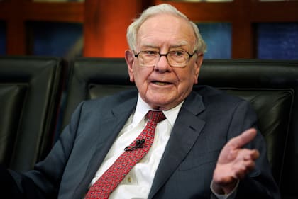 El consejo de Warren Buffett a sus hijos y nietos para tener éxito en la vida