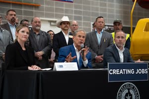 El consejo fue lanzado formalmente el 16 de marzo en la Mansión del Gobernador en Austin, con la participación de líderes sindicales y empresariales
