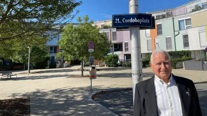 El cónsul honorario de Austria en Córdoba en la Cordobaplatz