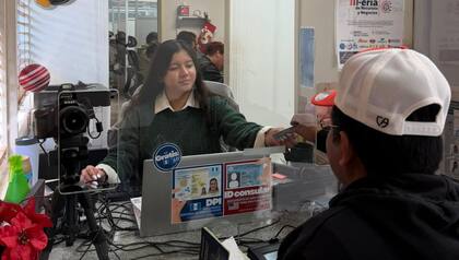 El consulado de Guatemala en California indico cuáles son los puntos cercanos a la sede para conseguir un money order (X/@consGUAenLAX)