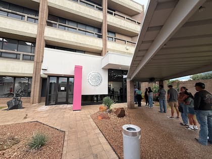 El Consulado de México en Houston ofrece atención gratuita en salud, educación, finanzas y otros servicios (Instagram/@consulmexhouston)