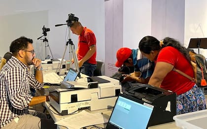 El Consulado sobre ruedas de México en Chicago abrió citas para octubre y noviembre (ConsuladoMexico/Archivo)