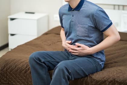 El consumo de cítricos no es causa directa de gastritis, puede exacerbar los síntomas. Canva