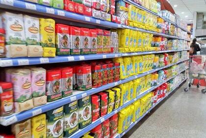 Los fabricantes de alimentos básicos y de artículos de limpieza fueron los únicos que mostraron subas en sus volúmenes de venta durante 2020