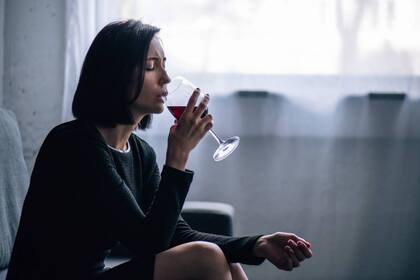 El consumo episódico excesivo en esta etapa vital se asocia a un riesgo aumentado de lesiones, problemas legales, conductas de riesgo