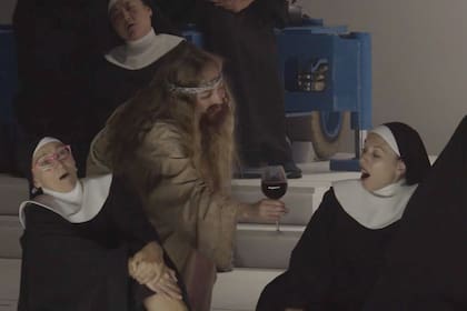 El convento y sus tentaciones, según la versión que se puede ver en Alemania, de la ópera Sancta