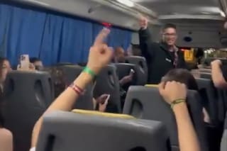 La DAIA dijo que la empresa a cargo del viaje de egresados echará al coordinador que encabezó los cánticos antisemitas