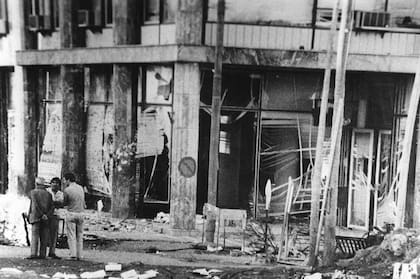 Durante el gobierno de Juan Carlos Onganía (1966-1970), hubo estallidos en distintos puntos del país, como Corrientes,Rosario y Córdoba