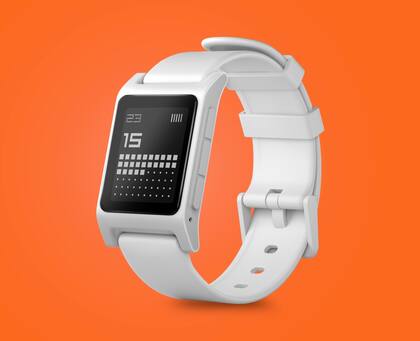 El Core 2 Duo es el más parecido al Pebble 2 original, con cuerpo de plástico y pantalla LCD de bajo consumo. Es compatible con las apps originales y tiene una autonomía de 30 días