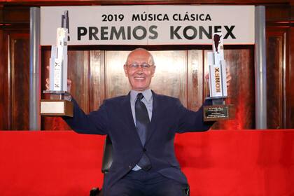 El coreógrafo Oscar Araiz recibió el Konex de Brillante como artista de la década en la categoría Música Clásica y el Platino, a mejor coreógrafo