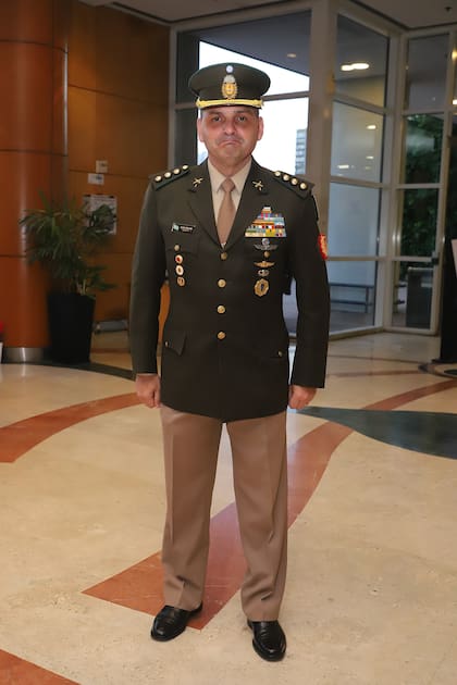 El coronel Julio Buoniconto, jefe del Regimiento de Infantería I Patricios