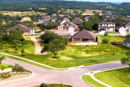 El corredor oeste de San Antonio impulsa la demanda por su crecimiento vial y escolar