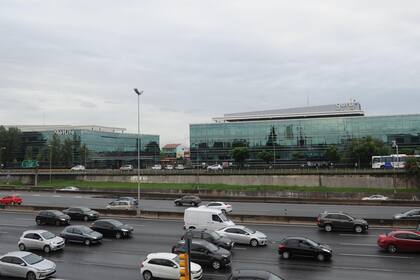 El Corredor Panamericana enfrenta desafíos de alta vacancia, pero sigue siendo una zona clave con importantes desarrollos en construcción y proyectados para el futuro