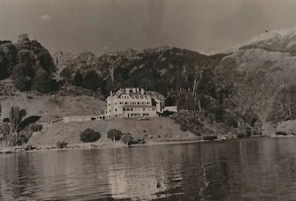 El Hotel Correntoso en sus orígenes.