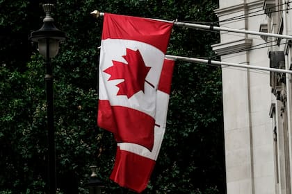 El correo electrónico para enviar el CV