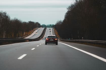 El costo de un auto nuevo en EE.UU. por lo general supera el presupuesto de conductores debutantes