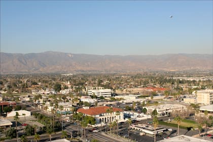 El costo de vida promedio en la ciudad más económica para alquilar de Los Ángeles no supera los US$2600