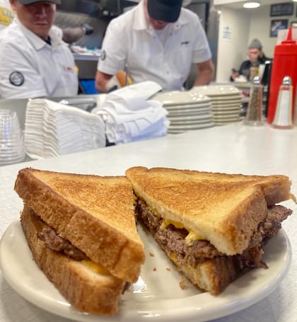 El crítico gastronómico Pete Wells anunció que deja su trabajo por problemas de salud