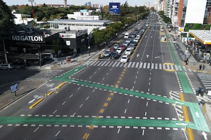 El cruce bautizado Pac Man, en Libertador y Comodoro Martín Rivadavia, por el inusual dibujo de la ciclovía
