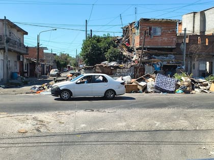 El cruce de Cristianía y Gaboto, en el barrio San Alberto, conocido desde hace años como "la esquina de la barricada"