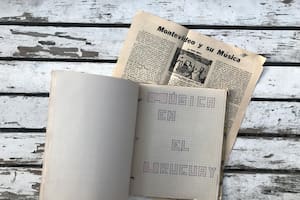 El cuaderno de música de La Choli, que resacató en Uruguay el fotógrafo Martín Bonetto, y un artículo de época de la prestigiosa escritora Gladys Cancela