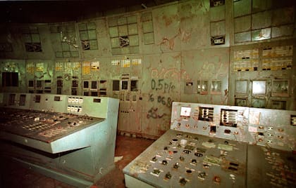 El cuarto de control del fatídico reactor N°4 que desató la tragedia de la planta nuclear