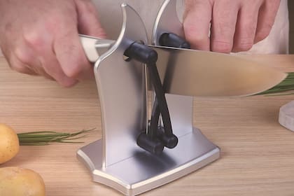El cuchillo del Chef es un clásico infaltable en la cocina